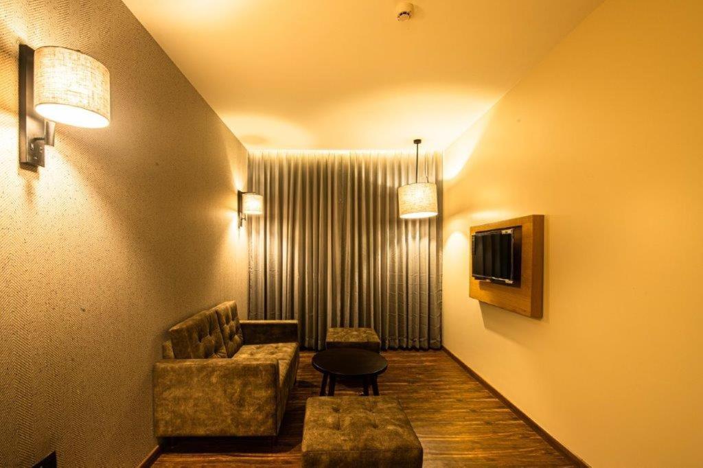 The Vern At Blvd Nashik Exterior foto